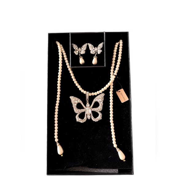 Heidi Daus Jewelry - Heidi Daus Monarch Magic Pearl Necklace and Earring Set NWT